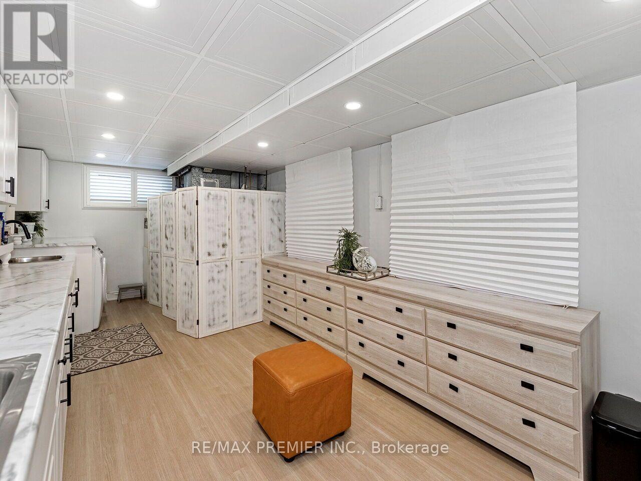 10 Bruno Court, Toronto, ON photo 32