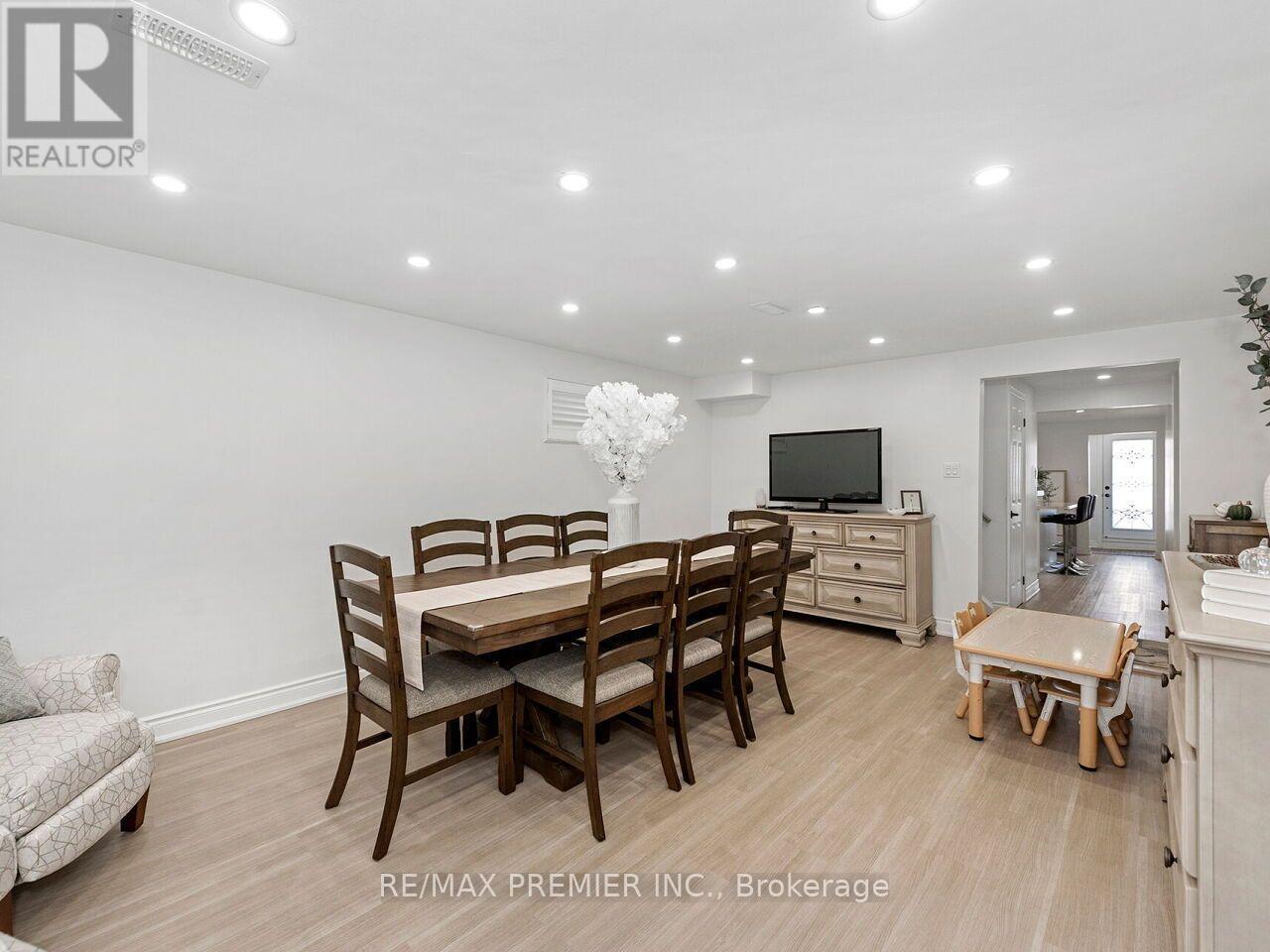 10 Bruno Court, Toronto, ON photo 40