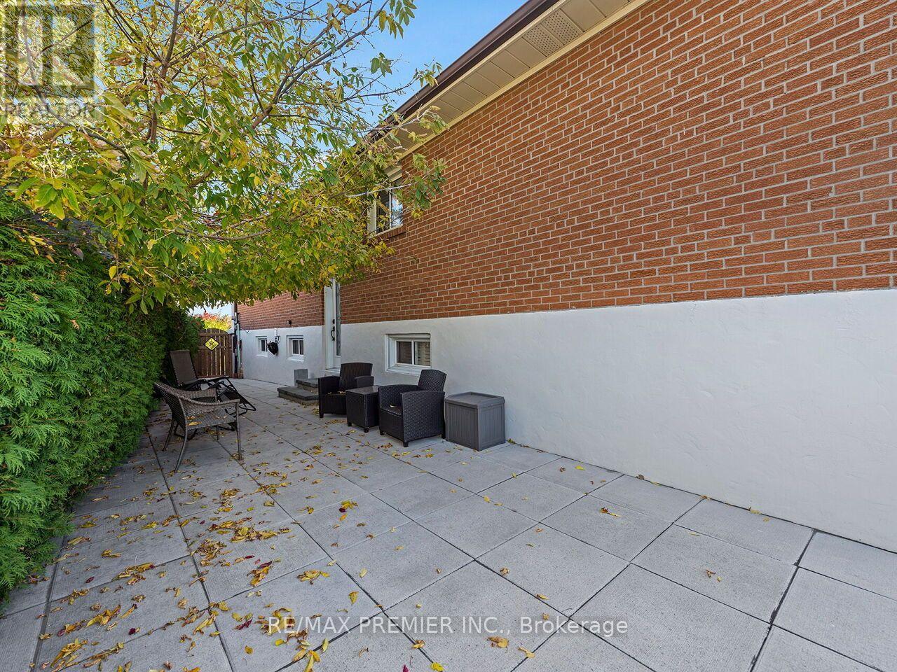 10 Bruno Court, Toronto, ON photo 43