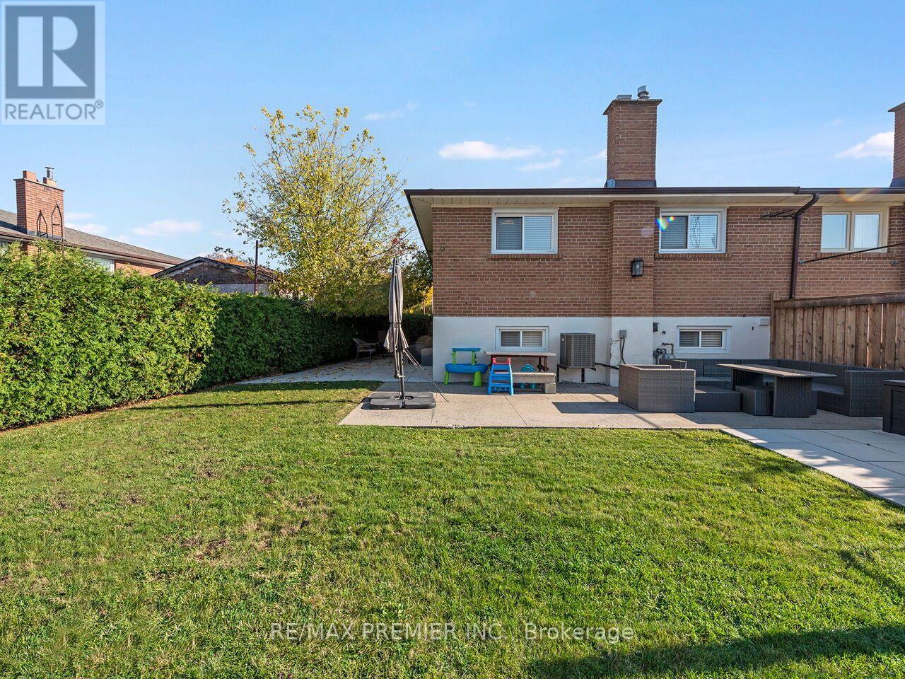 10 Bruno Court, Toronto, ON photo 45