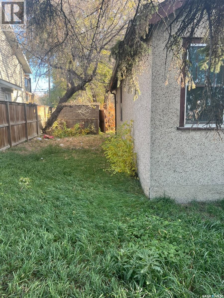 902 Gray AVENUE, Saskatoon — photo 14
