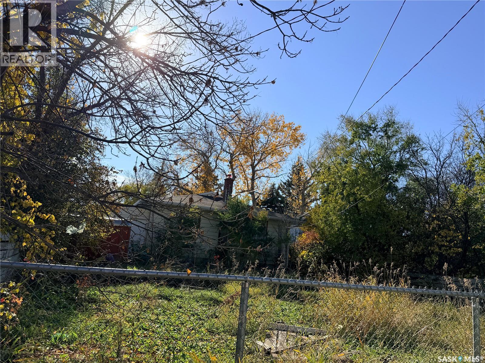 505 4th AVENUE E, Assiniboia — photo 21