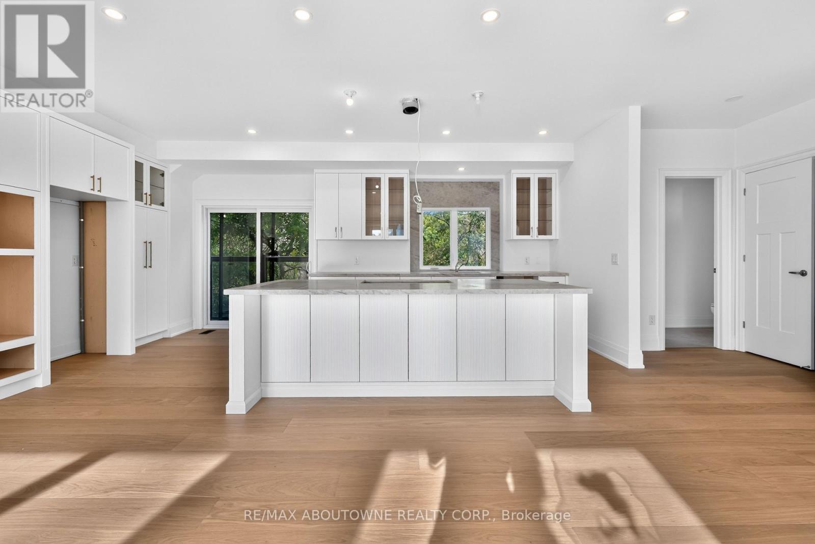 6- 21 Hands Inlet, Grimsby, ON photo 14