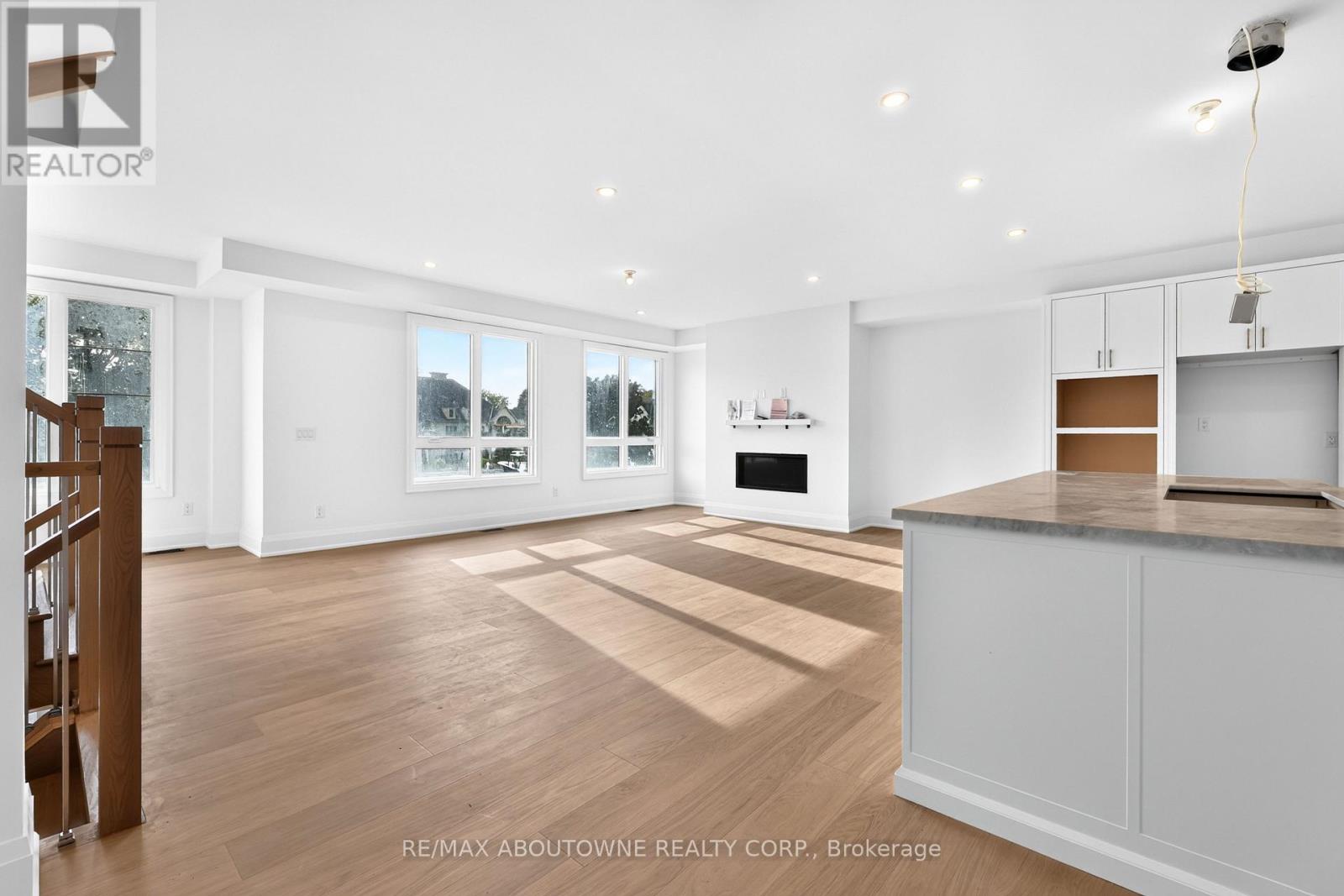 6- 21 Hands Inlet, Grimsby, ON photo 19