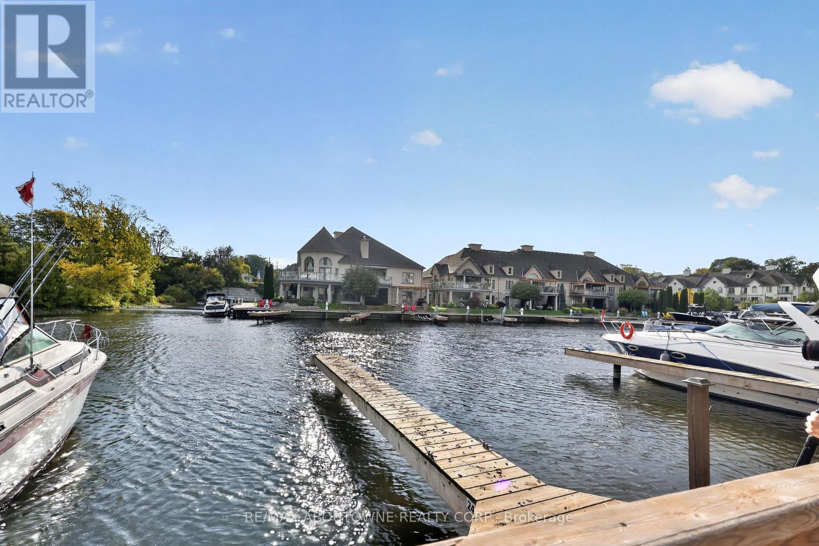 6- 21 Hands Inlet, Grimsby, ON photo 4