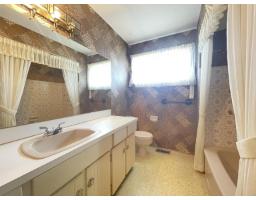 8454 116a Street, Delta, BC V4C7N9 Photo 19