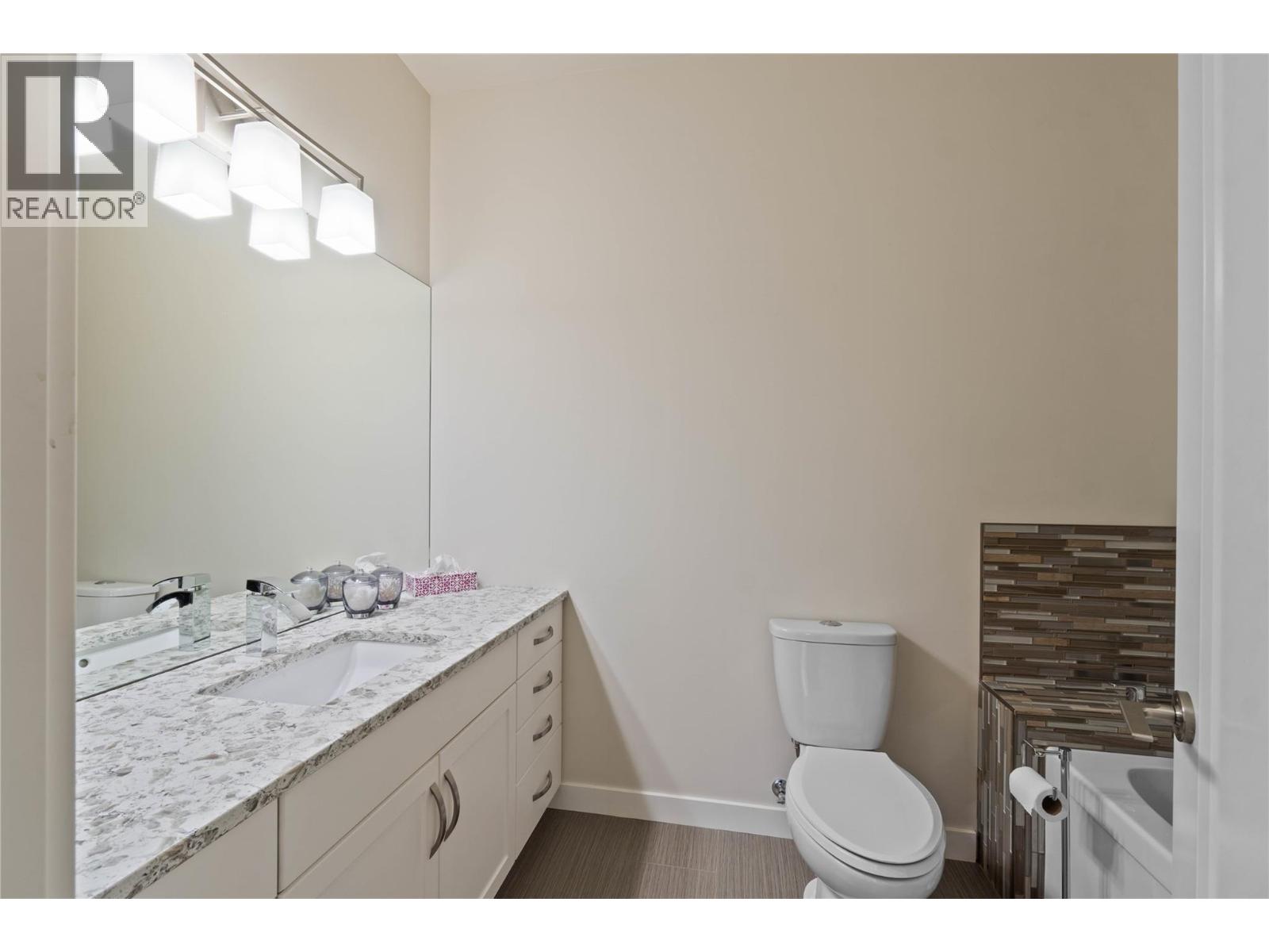 710 Hayward Place - 18