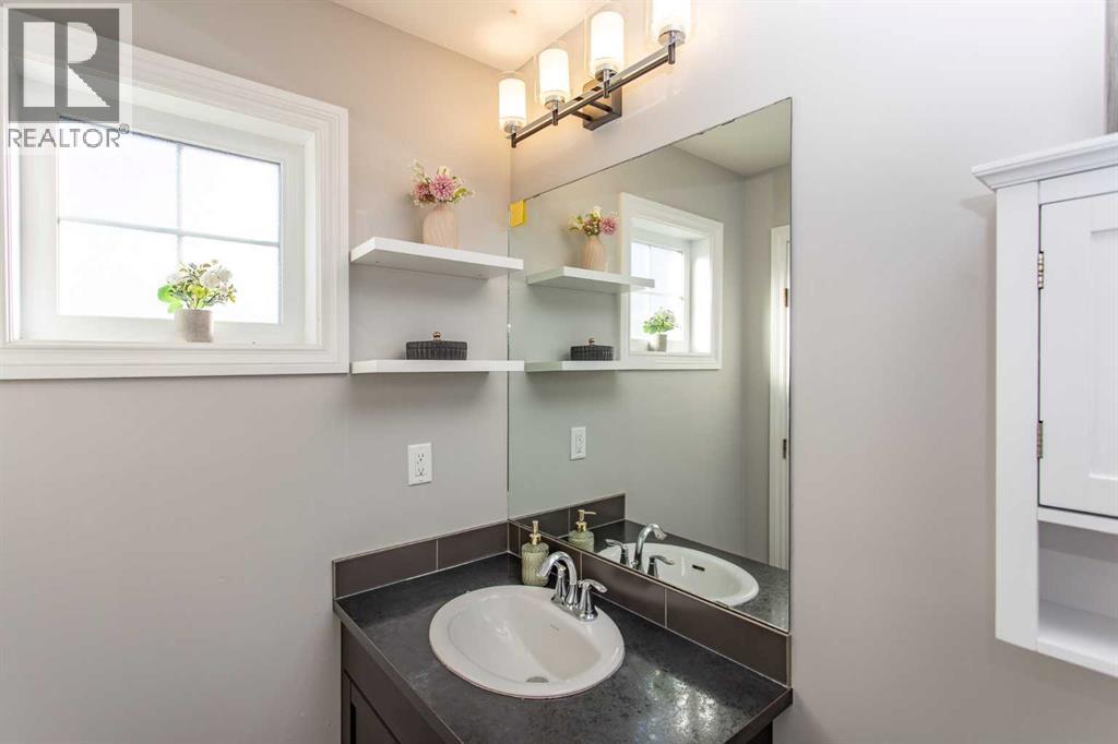 Listing photo – 56 Van Slyke Way, Red Deer