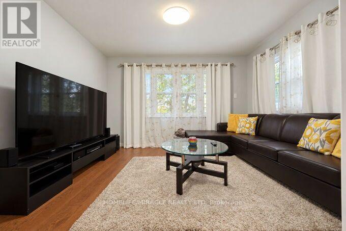 55 PARK ROAD N - 11