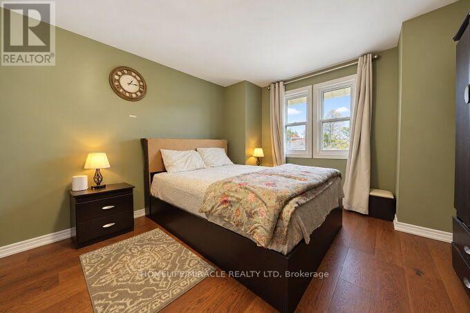 55 PARK ROAD N - 22