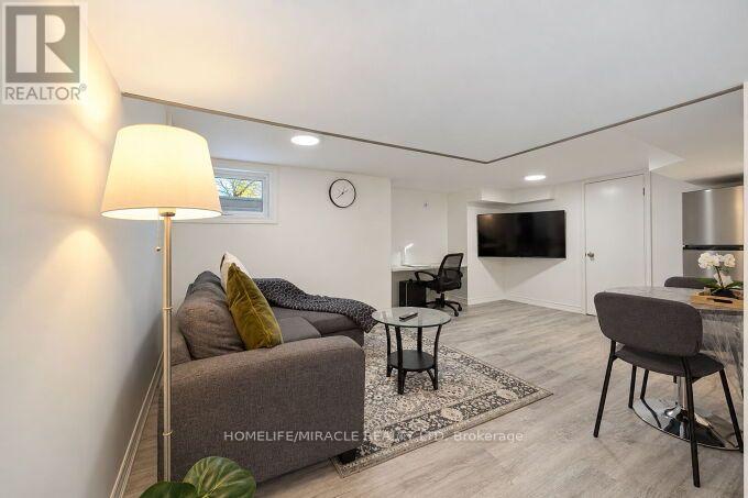 55 PARK ROAD N - 31