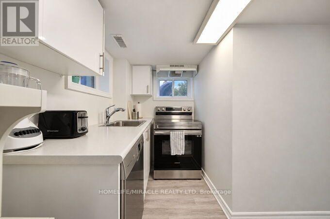 55 PARK ROAD N - 36