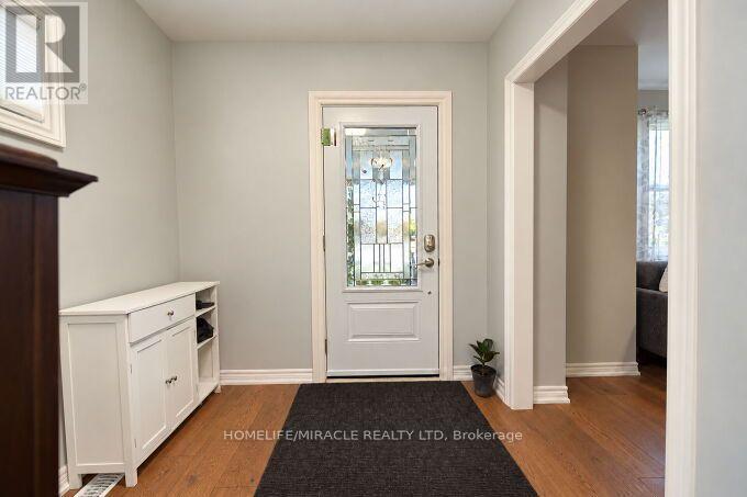 55 PARK ROAD N - 8