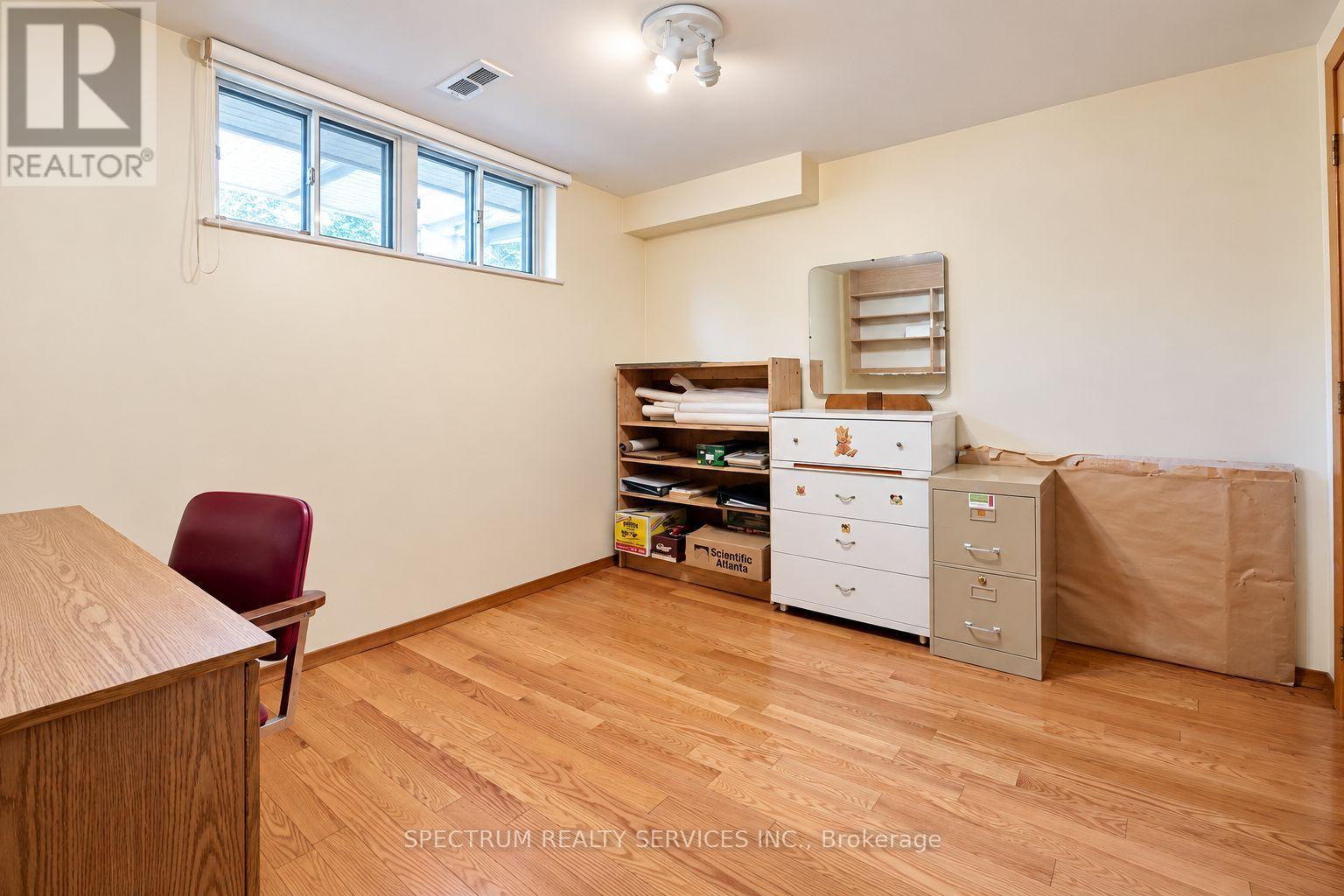 42 BERKHAM ROAD - 24