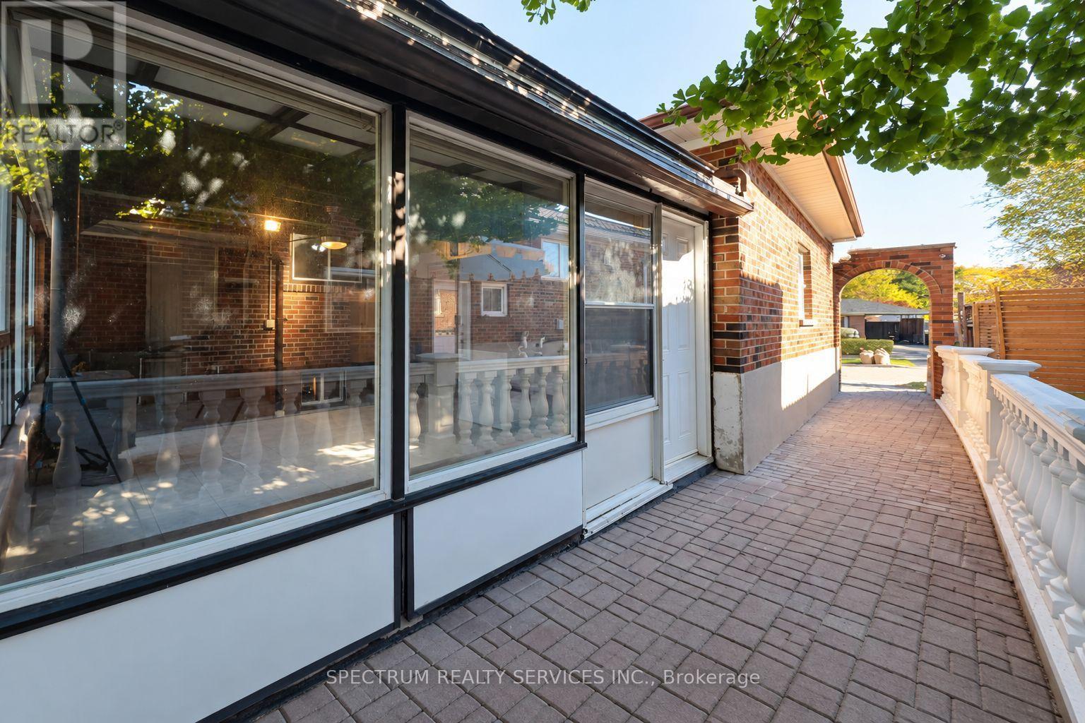 42 BERKHAM ROAD - 31