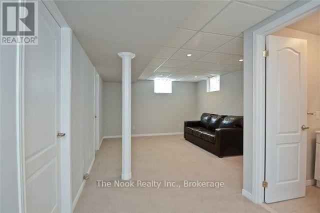 10 Melody Drive, Whitby, ON photo 13