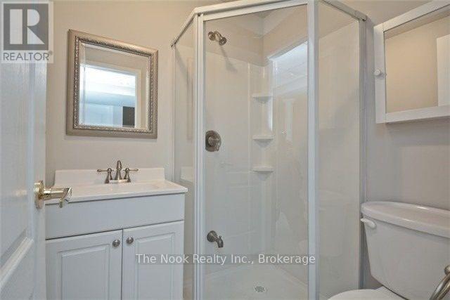 10 Melody Drive, Whitby, ON photo 14