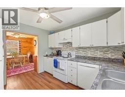 10 Edgewater Lane, photo 21