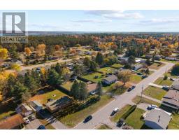 10 William Street, Petawawa, ON K8H2K4 Photo 46