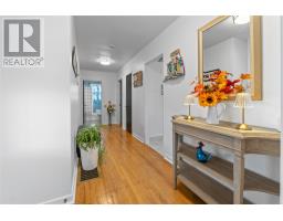 11 Valleyview Avenue thumbnail 11