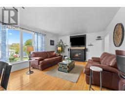 11 Valleyview Avenue thumbnail 3