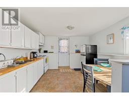 111 Codroy Place, St  John S, NL A1E4J2 Photo 30