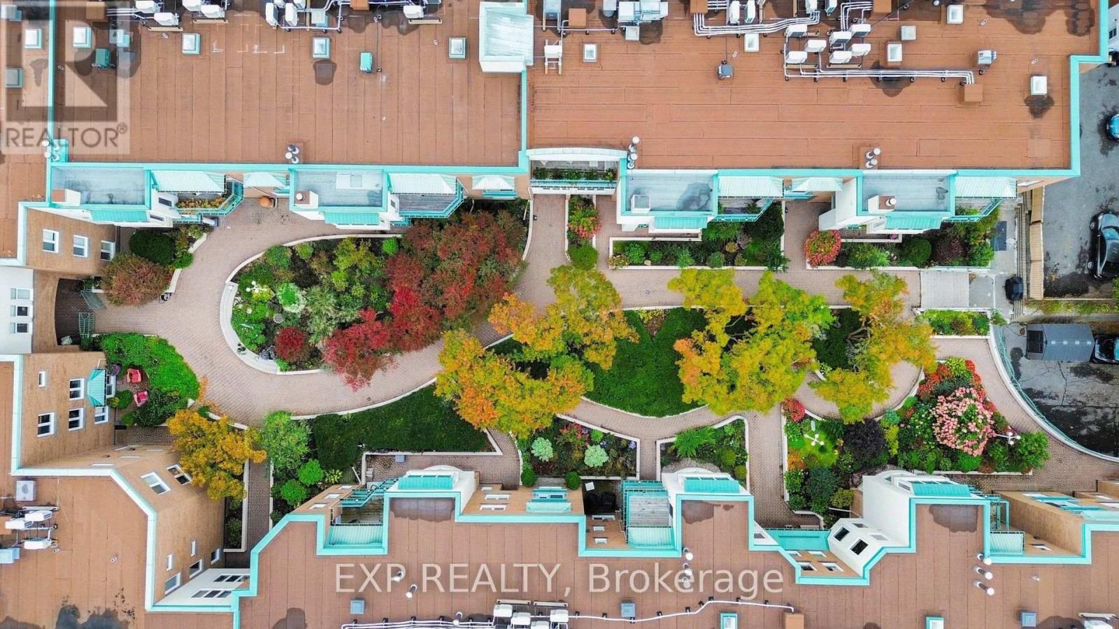 Aerial view of Courtyard