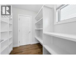 Bedroom - 129 Kingsbury Close Se, Airdrie, AB T4A0R4 Photo 12