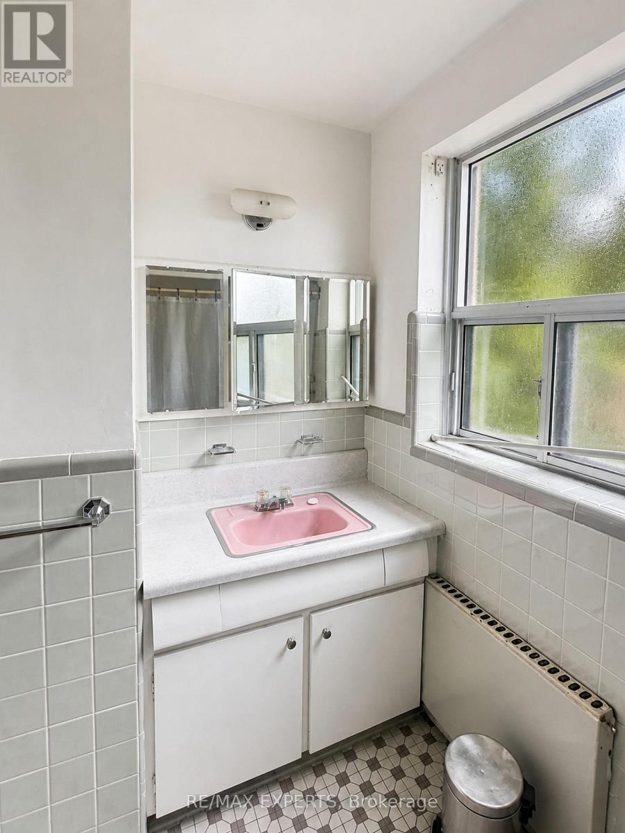6 - 26 FRASERWOOD AVENUE, Toronto (Englemount-Lawrence) — photo 5
