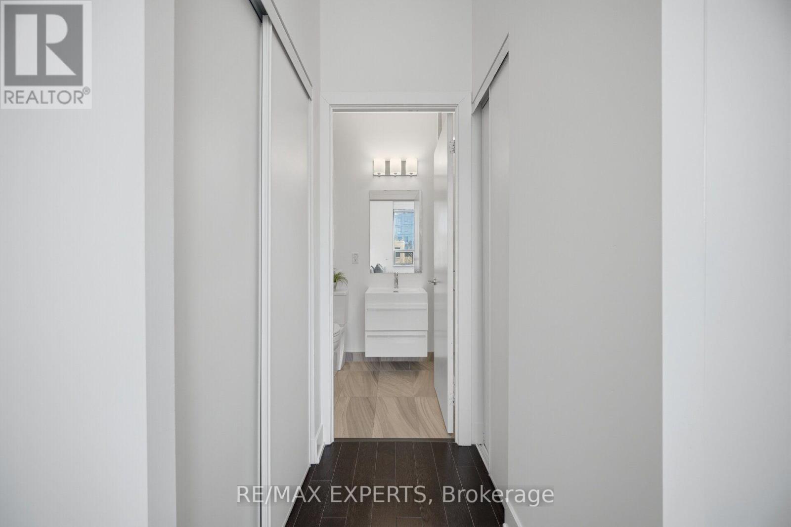 206- 181 Bedford Road, Toronto, ON photo 25