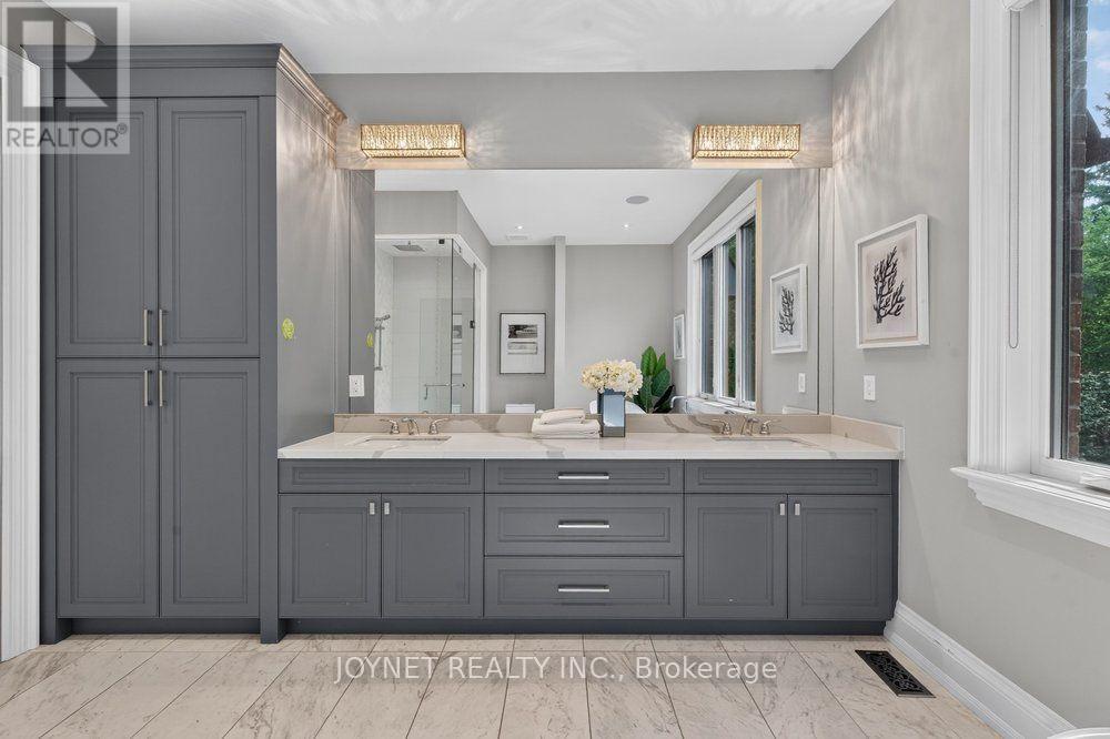 119 Patricia Avenue, Toronto, ON photo 33