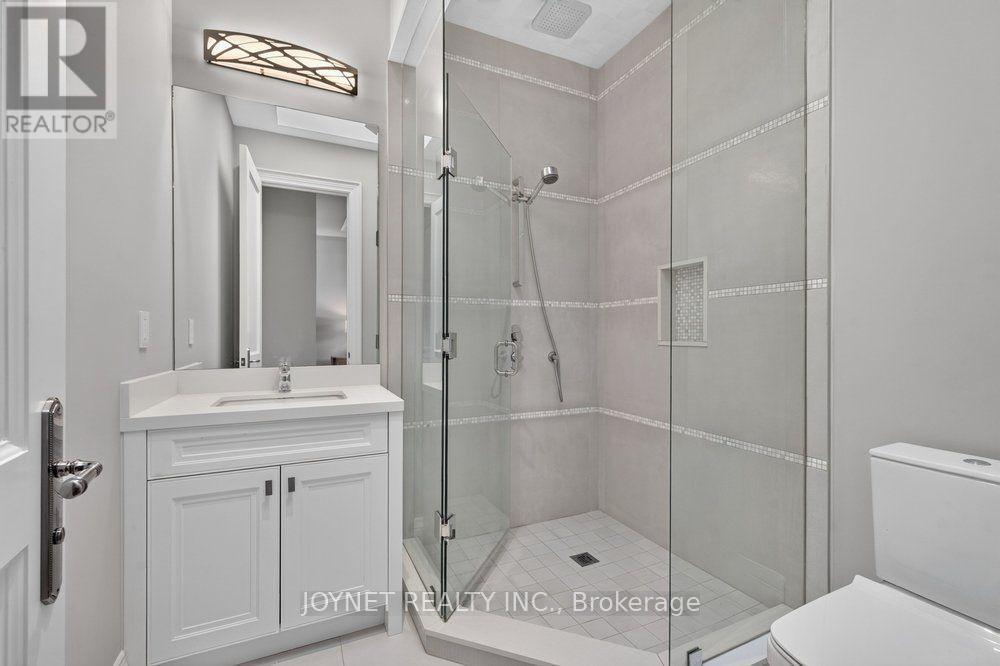 119 Patricia Avenue, Toronto, ON photo 39