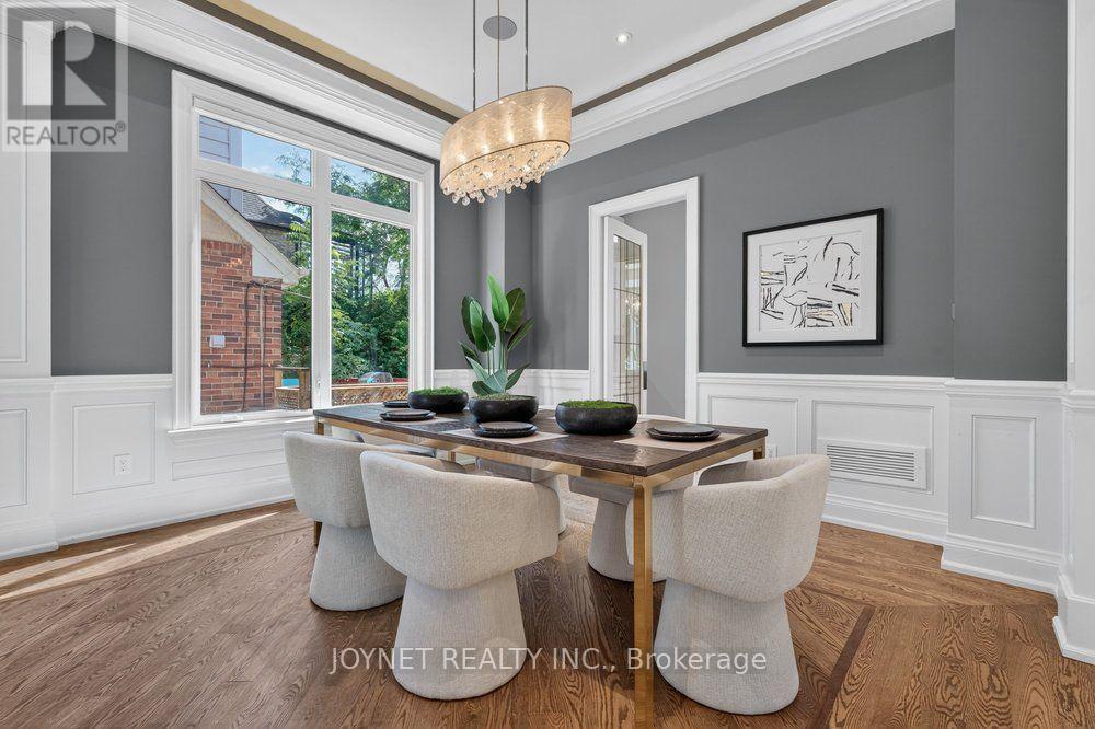119 Patricia Avenue, Toronto, ON photo 8