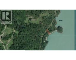 8 Five Coves, Squamish, BC V0N1J0 Photo 10