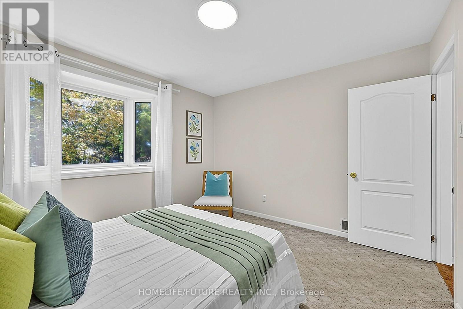 18 Ivan Road, Toronto, ON photo 13