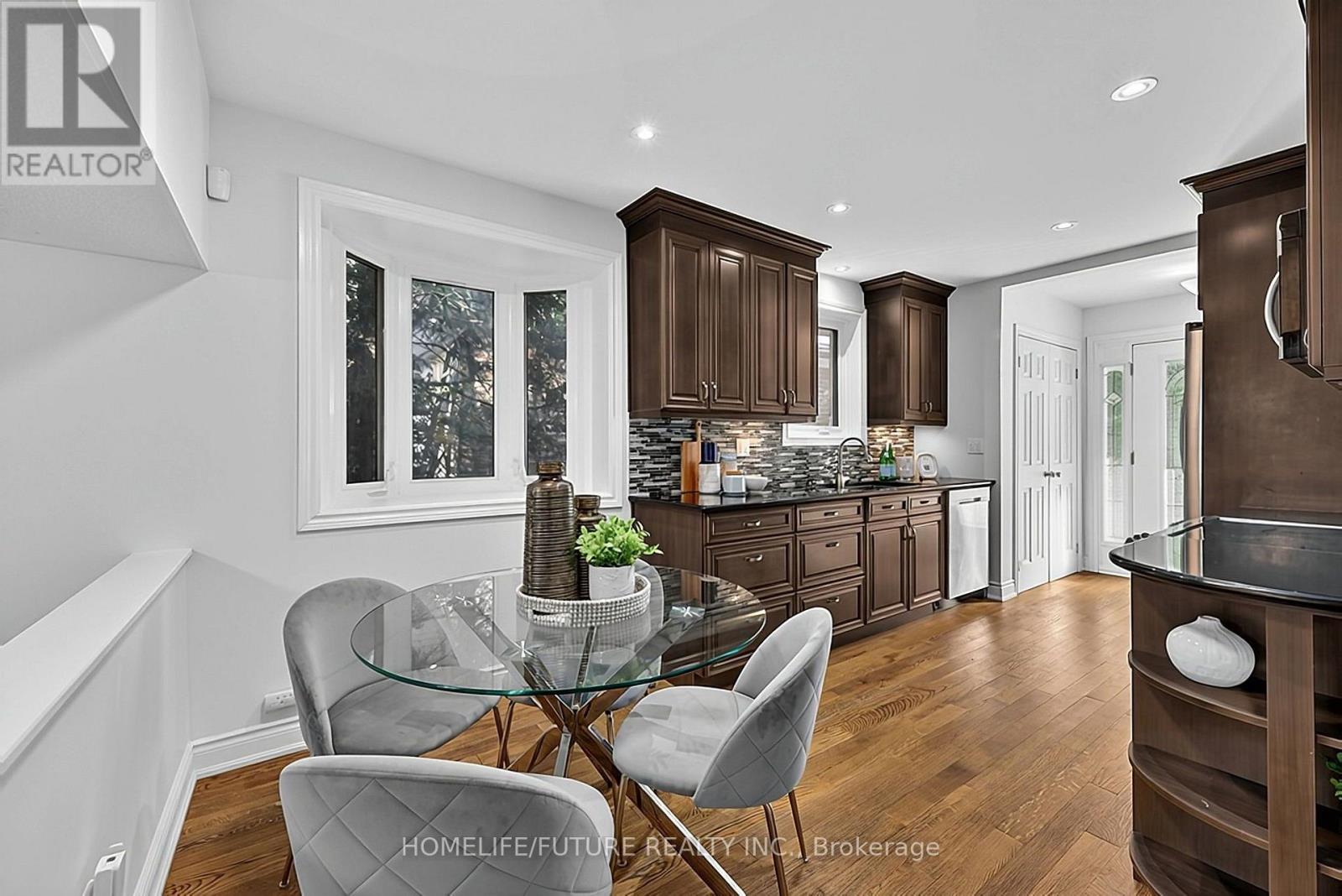 18 Ivan Road, Toronto, ON photo 5