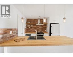 Bedroom - 107, 540 34 Street Nw, Calgary, AB T2N2X7 Photo 6