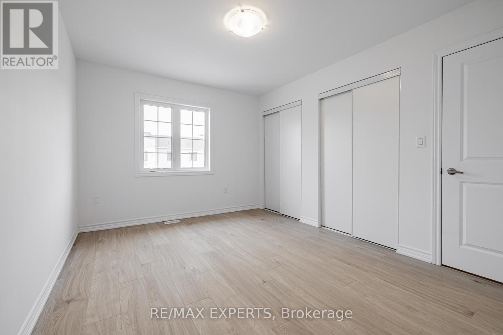 13 Silo Mews, Barrie photo 22