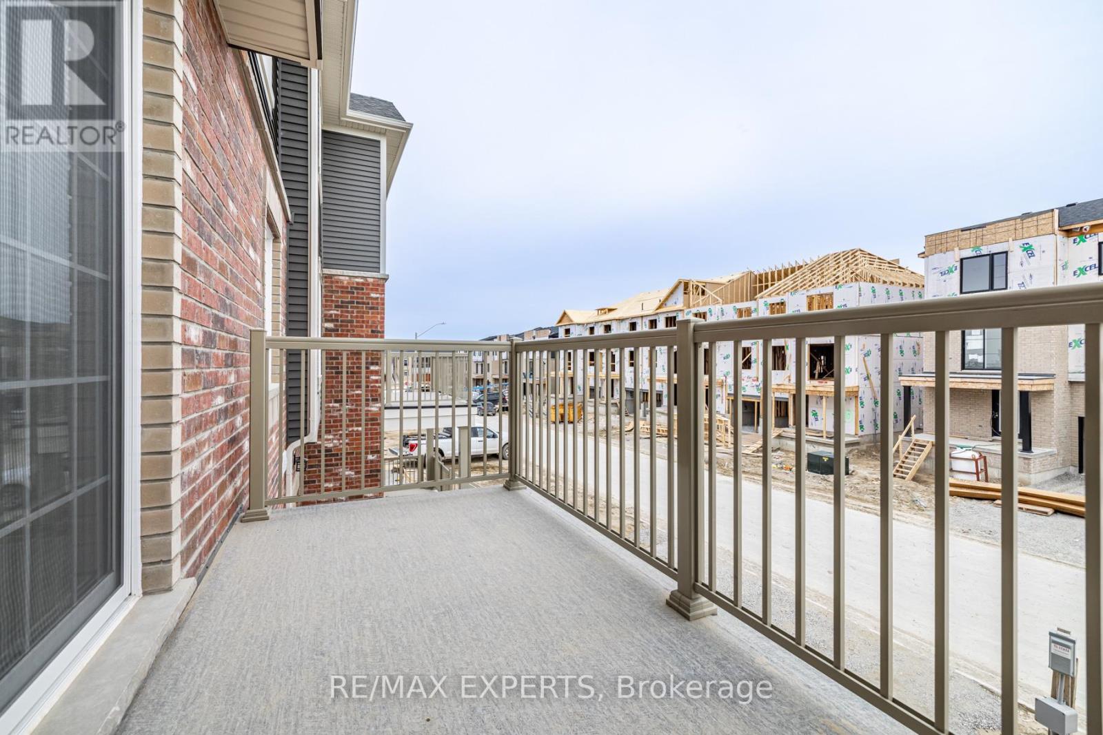 13 Silo Mews, Barrie photo 28