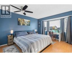 17 Shawglen Court Sw, Calgary, AB T2Y2R1 Photo 10