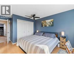 17 Shawglen Court Sw, Calgary, AB T2Y2R1 Photo 11