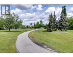 17 Shawglen Court Sw, Calgary, AB T2Y2R1 Photo 32