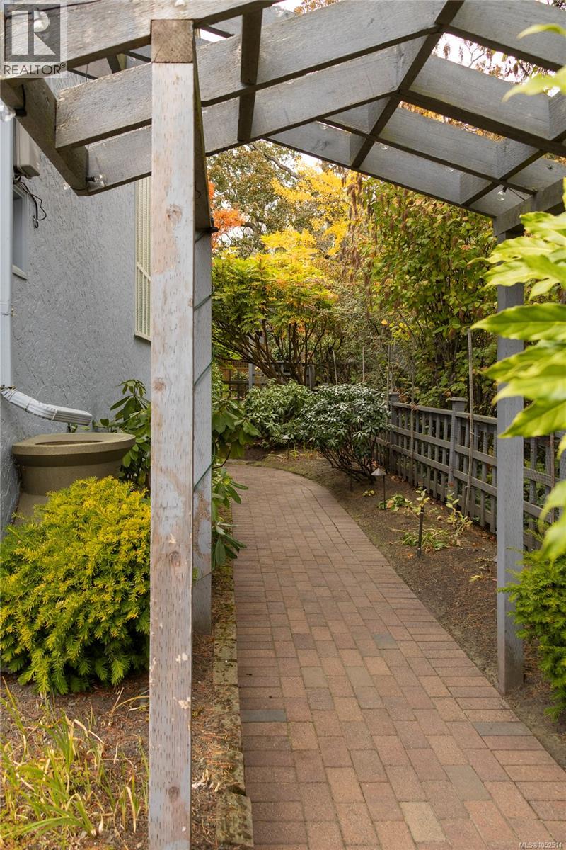 2464 Hazel St - 38
