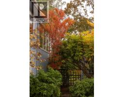 2464 Hazel St, Oak Bay, BC V8S2X5 Photo 34