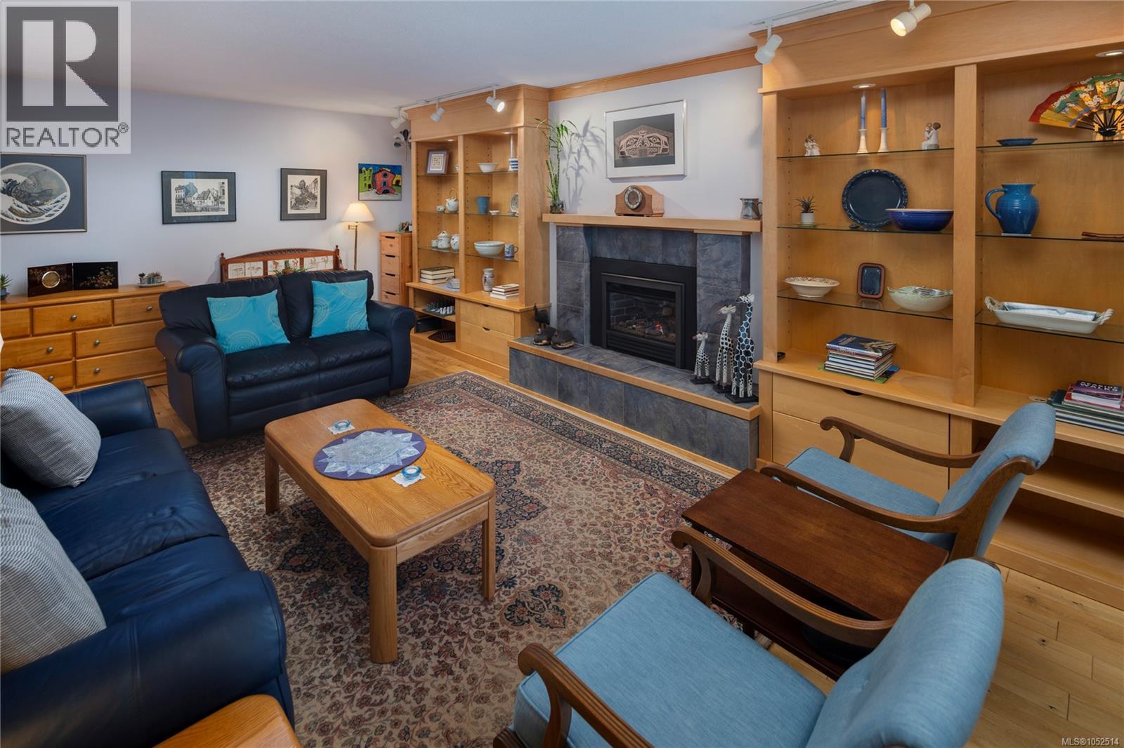  2464 Hazel Street, Oak Bay