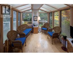 Storage - 2464 Hazel St, Oak Bay, BC V8S2X5 Photo 9