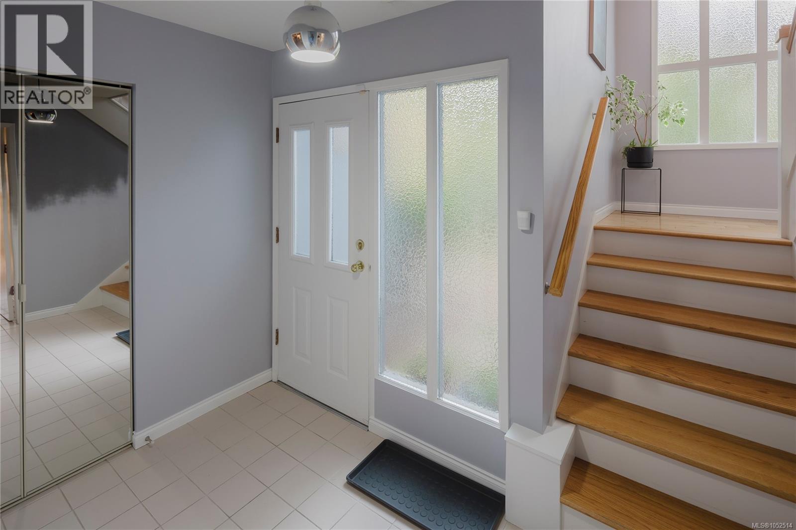  2464 Hazel Street, Oak Bay
