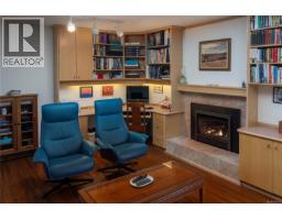 2464 Hazel St, Oak Bay, BC V8S2X5 Photo 22