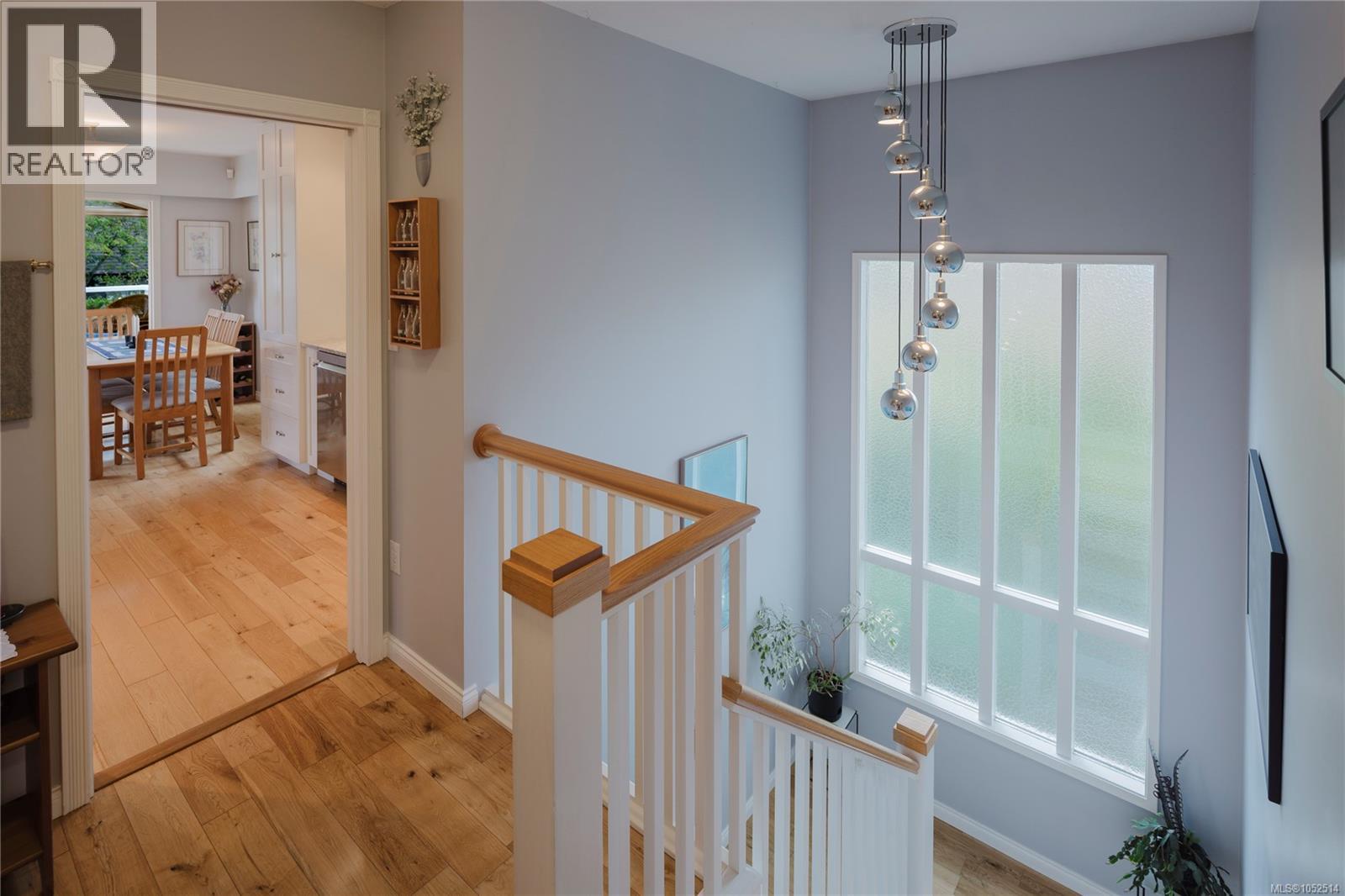  2464 Hazel Street, Oak Bay