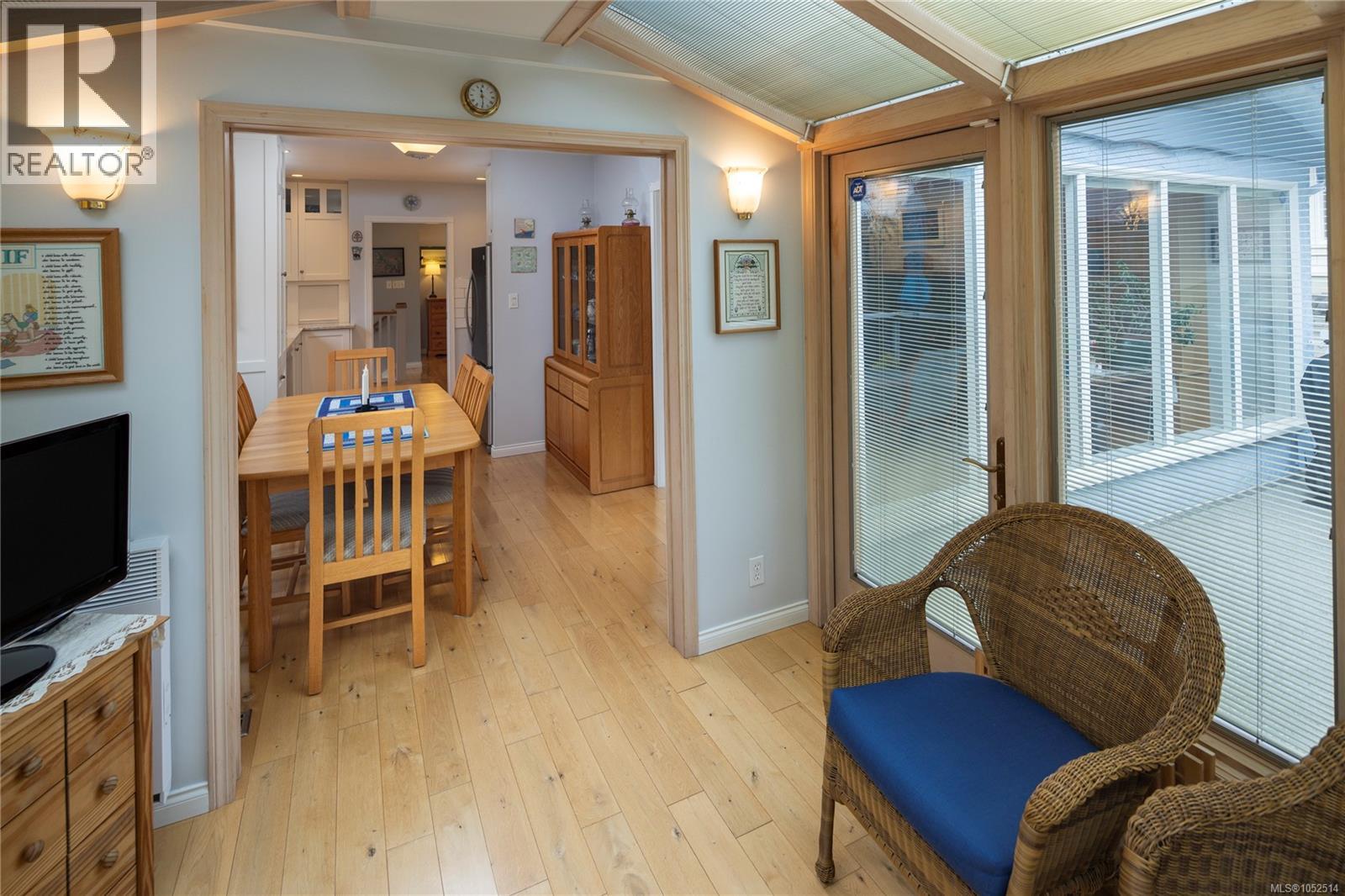  2464 Hazel Street, Oak Bay